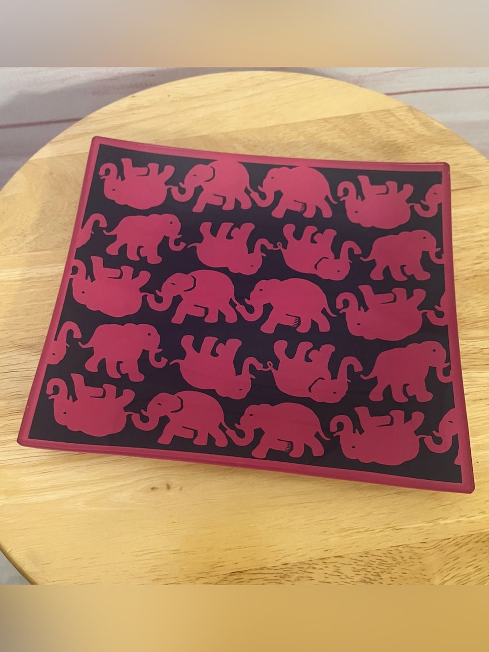 Lilly Pulitzer "Tusk in Sun" glass hot pink elephants catch-all trinket tray